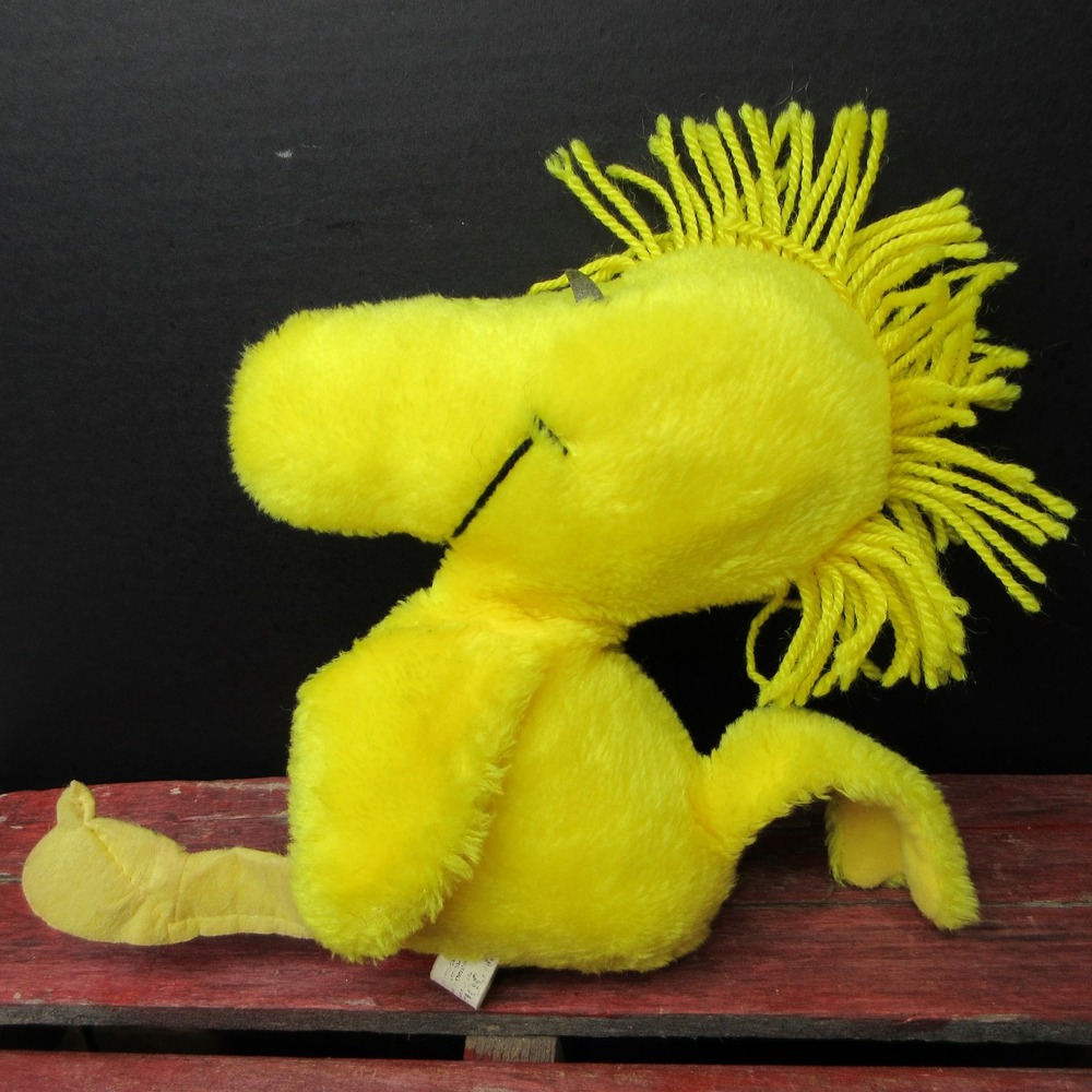 Vintage Warner Bros. Peanuts Woodstock Yellow Bird Plush Stuffed Animal Toy 9"